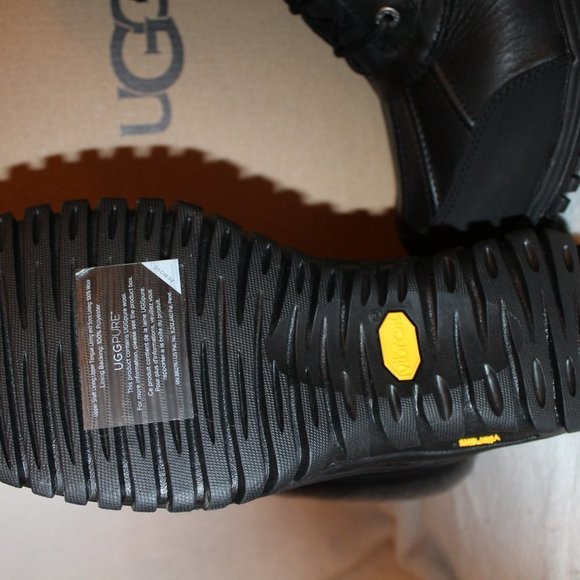 NEW UGG ADIRONDACK WATERPROOF LEATHER SNOW BOOTS - Picture 5 of 9